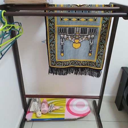 Az Homestay @ Southville City Банги Екстериор снимка