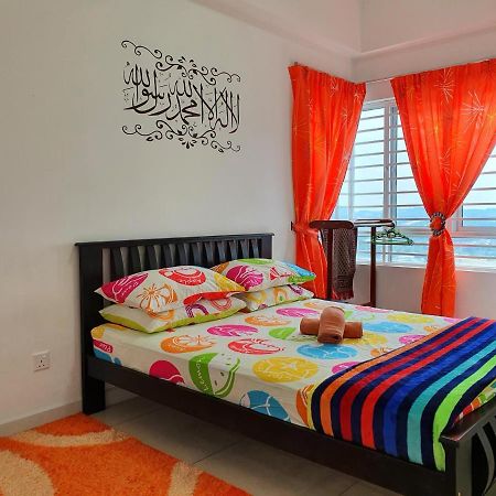 Az Homestay @ Southville City Банги Екстериор снимка