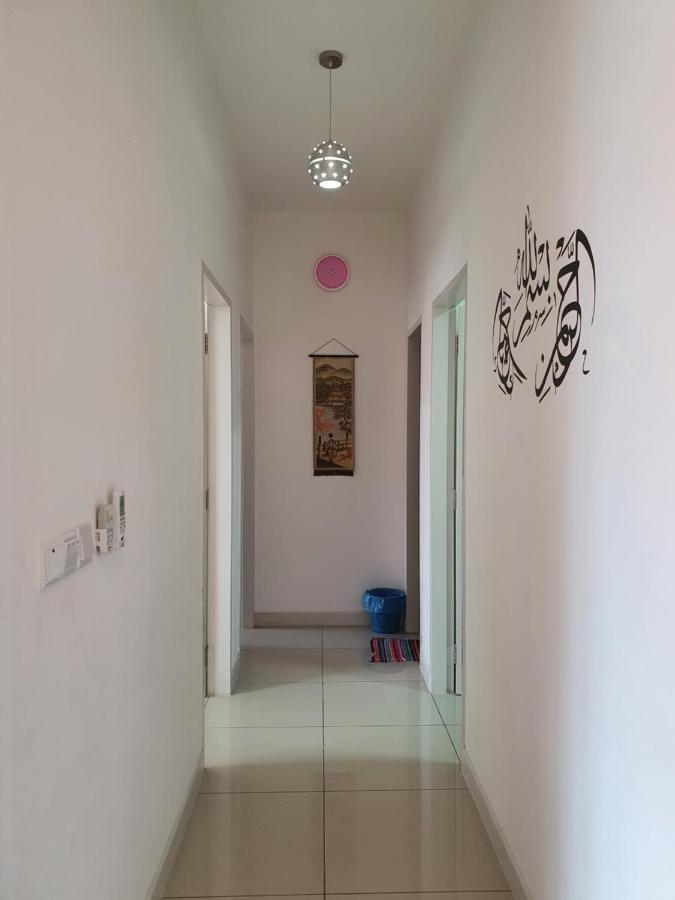 Az Homestay @ Southville City Банги Екстериор снимка